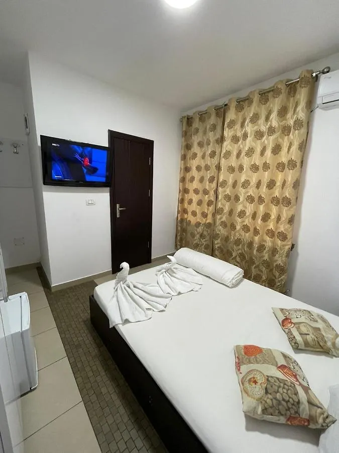 Hostel Tripoli Bucharest 2*,