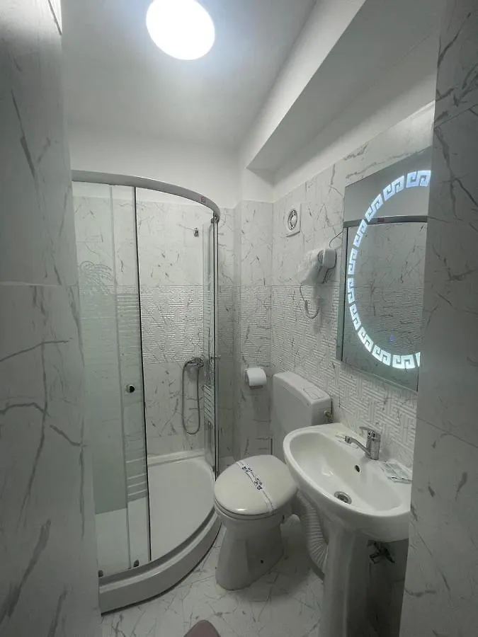 Hostel Tripoli Palace Бухарест