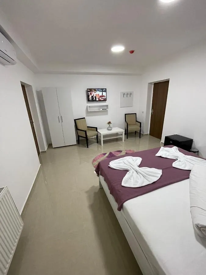 Hostel Tripoli Palace Бухарест