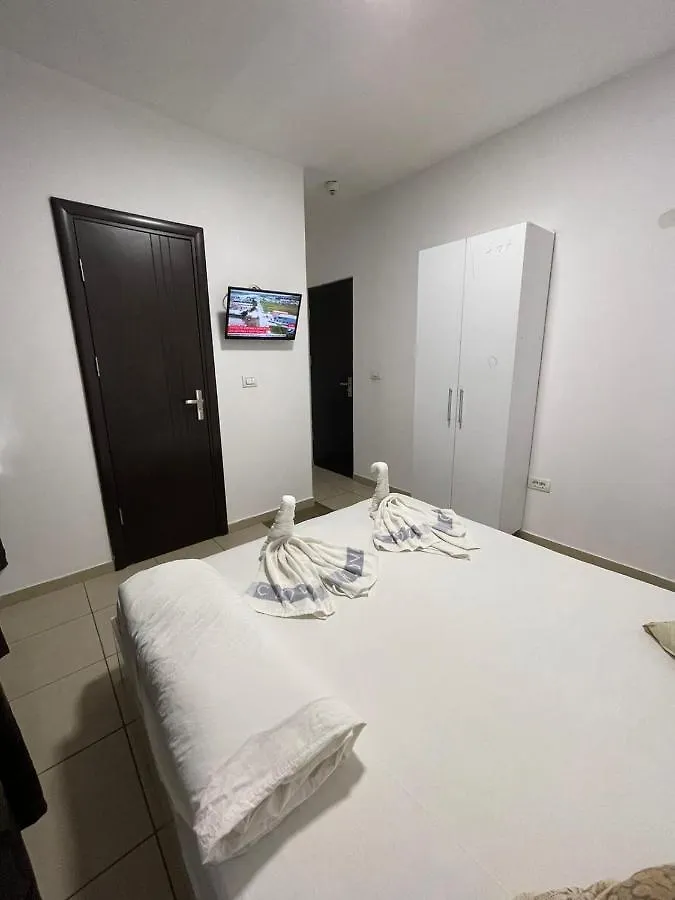 Hostel Tripoli Palace Бухарест
