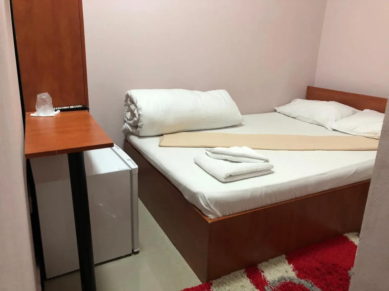 Hostel Tripoli Palace Бухарест